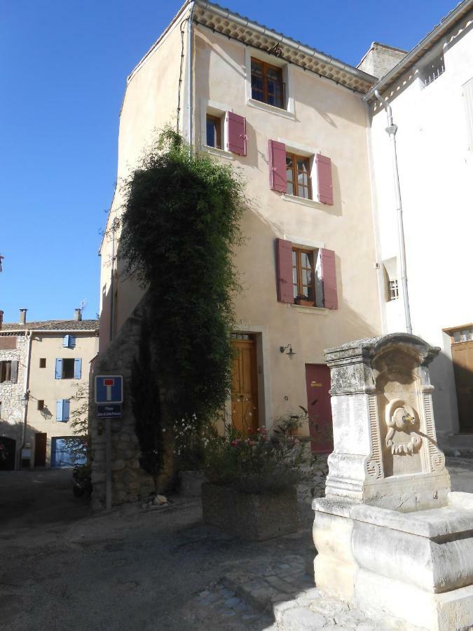 La Maison Derriere La Fontaine บุยส์-เลส์-บาโรนนีส์ ภายนอก รูปภาพ