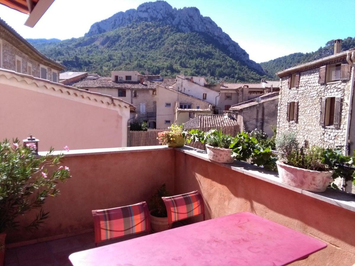 La Maison Derriere La Fontaine บุยส์-เลส์-บาโรนนีส์ ภายนอก รูปภาพ