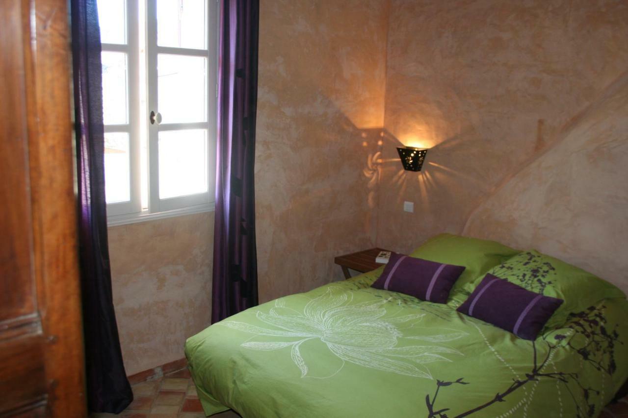 La Maison Derriere La Fontaine บุยส์-เลส์-บาโรนนีส์ ภายนอก รูปภาพ